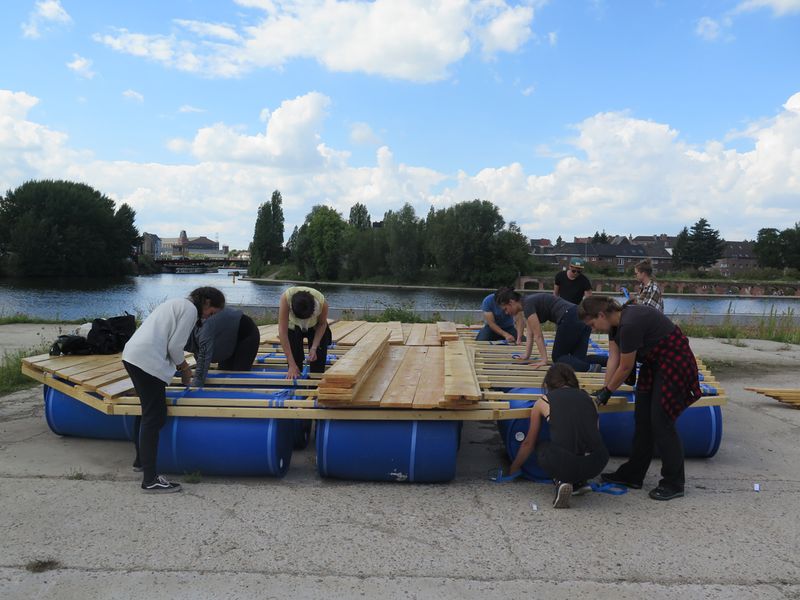 FLOTATION SCHOOL
